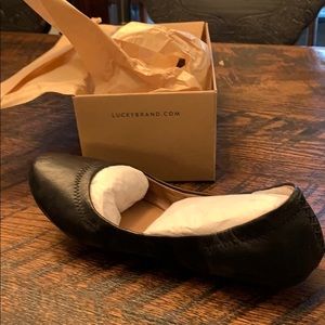 Lucky brand flats - new in the box!